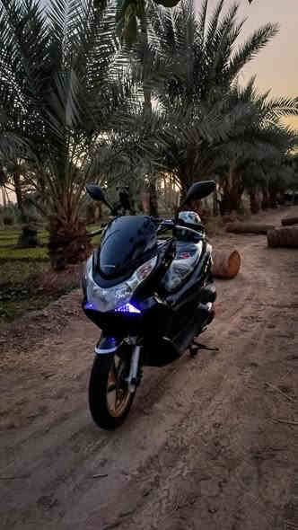 سلام عليكم
دراجه pcx للبيع 
دراجه حاويه صارله 20 يوم تقريبا من نزلت من الحاويه 
دراجه جديده حيل نضيفه كلش 
بل حقيقه احلا لان صور تعبانه بسب جهازي تعبان 
دراجه مكفوله من كلشي.. جديده بمعنى الكلمه 
دراجه مزوده (صالنصه رياضي) 
(وياله جبتهن من دراجه تفصيخ لونهن ذهبي) 
(كفر يده يسره ويمنه كاربون فايبر) 
دراجه ع فحص وين ميعجبك روح افحص 
(مكاتبه مكتوب بيه سعر مليونين) 
دراجه ماشيه 26 بس 
رجائآ لا تكسر بل سعر لان دراجه جديده ❤
اني ابيعلك  1800 
واذا شراي تدلل 
مكاني نجف 
مجمع السلام السكني 
رقمي ***********
