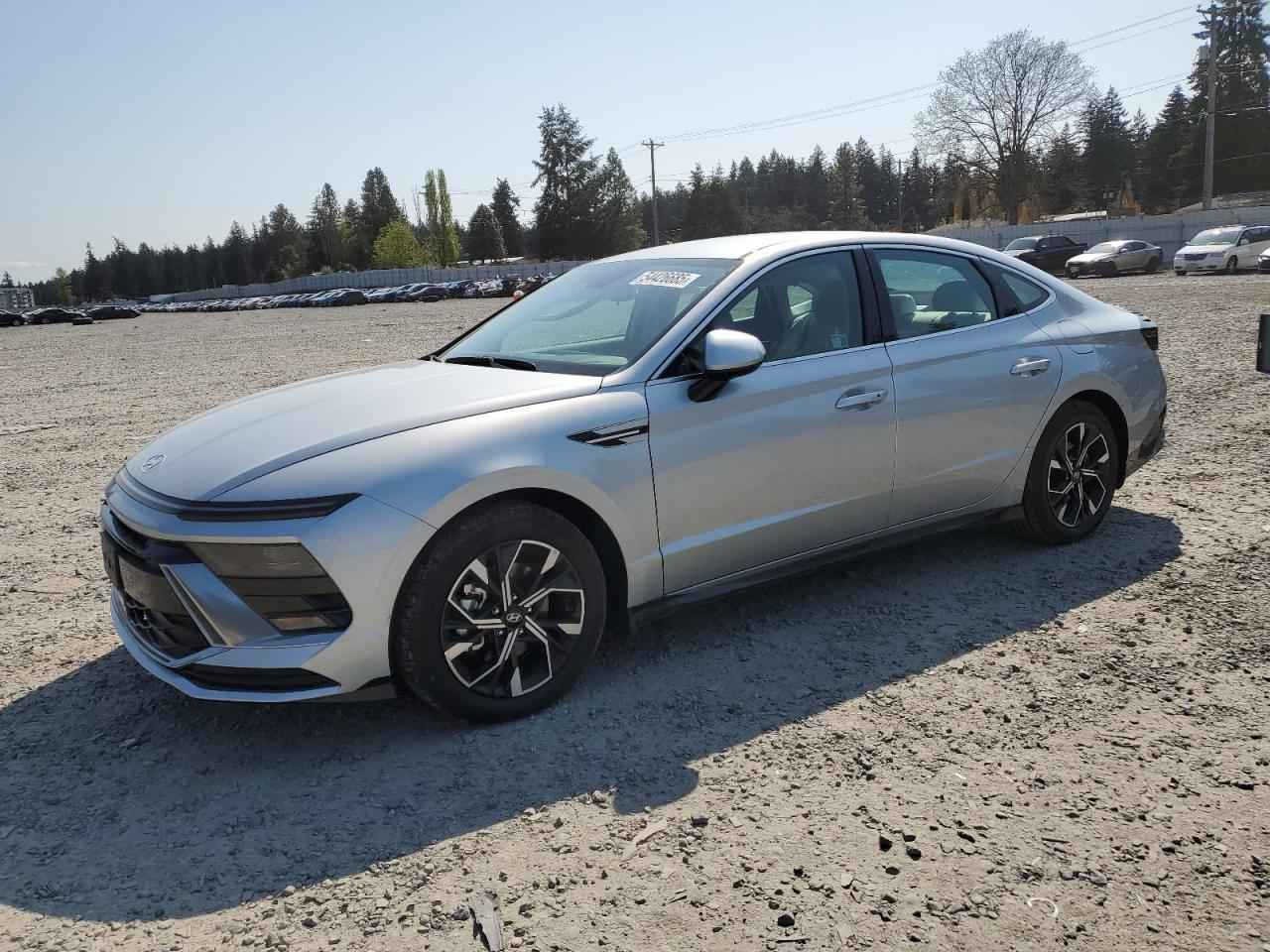 سلام عليكم سونتا 2024 اني مستوردة وتصليح درجه أولى   لونه رصاصي فضي  وارد امريكي حادث مرفوق بل منشور موضح ماشيه ١١ ألف رقمه بغداد أنكليزي  بأسمي  مكاني حي أور سبع قصور رقم الهاتف 
‎0772 144 6953  السعر ٢٠٥ وبيه مجال Colombo, Sri Lanka
