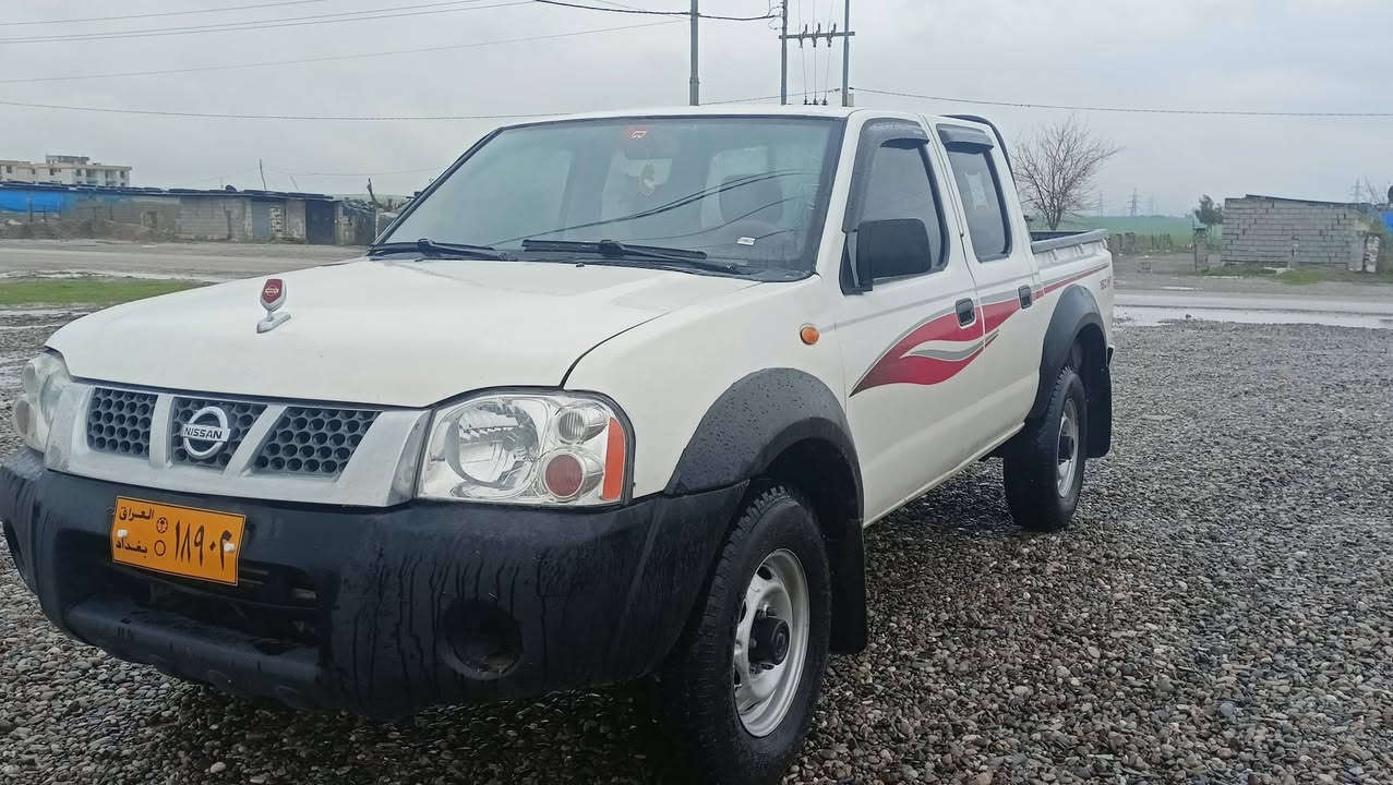 نیسان دوبە ی مودیل2011 گێرمە کینە ئە سل دە بل ئە کسل  هه موو گیانی بە شە رت چوارتایە لوك 
نمونە لە جوانی بێ چرک 
سعر 78 
شۆین چم چماڵ 
ژم
***********
***********
