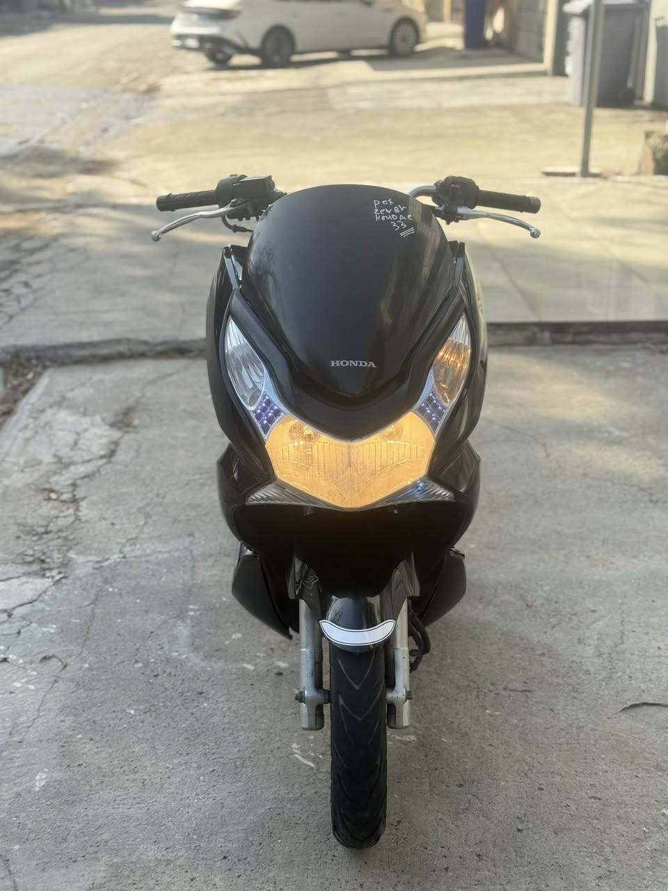 دراجه pcxجيل الاول دراجة مال رمبه مديل ١٦ حجم مكينه 150ياباني الاصلي دراجه جديده مال جناي 
 ياباني الاصلي دراجه كامله  ستان كهربائي حساس ازدحام حرف Aدراجه جديده مكينه لوك حساس زدحام شلعه معدل خير من الله دراجه تتعب تكول جديده مال جناي المكان بغداد الكرخ دراجة مكفوله اي نقص مابيه السعرمليون و350الف الاتصال على الرقم ***********
