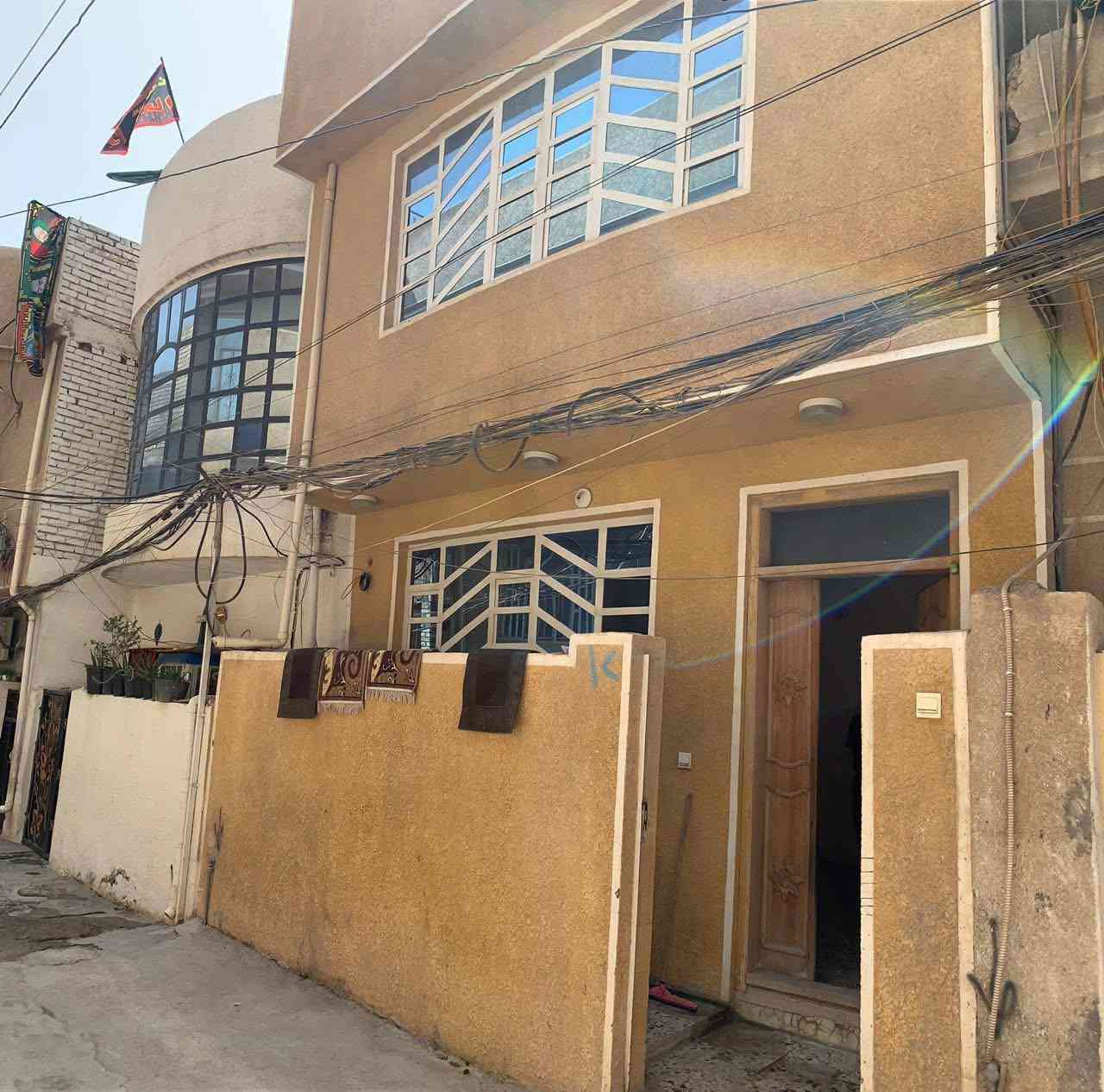 بيت للبيع - زراعي 

55 متر طابقين ونص بناء حديث

الطابق الارضي / يحتوي على طرمة+صالة+مطبخ+حمام+منور

الطابق الاول / غرفتين نوم 

الطابق الثاني / غرفة صغيرة +سطح

في الكريعات قبل حسينية الزهراء او قاهر الاسعار بفرعين او ثلاثه - براس الفرع مال بيت موجود دلالية الصادق

عرض الفرع ٤ امتار

للاستفسار الاتصال 

ع الرقم *********** متوفر واتساب
