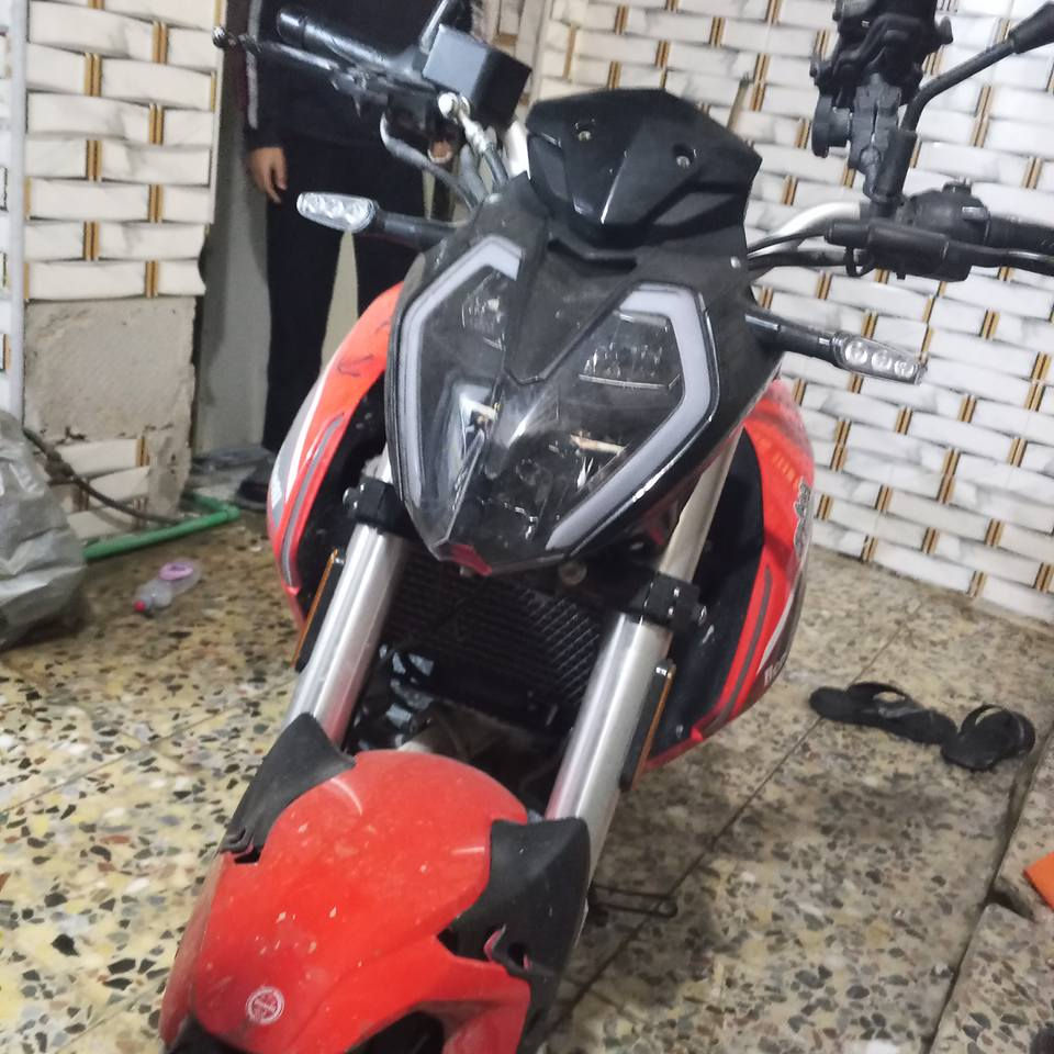 سلام عليكم شباب بنلي 180دراجه رقم بغداد بسمي لوحت انكليزي رجه مكفوله كير ومحرك جيب وياك فيتر وفحص درجه نشطه حلو عنواني بغداد مدينه متوجد فيس وتساب ***********
