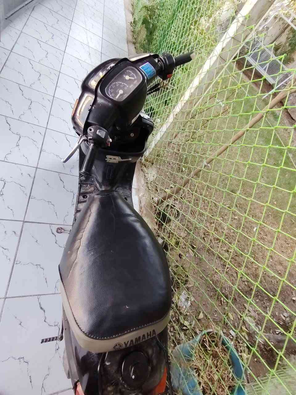 السلام عليكم دراجة يوماها بطة السرعه ٦٠ دراجة نظيفة مكينة وتايرات جديدة  شغالة السعر ٢٥٠ وبيها مجال قليل بابل ابي غرق هاتف ***********
