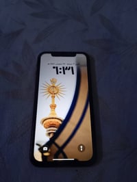 ايفون اكس ار/ نضافته80/100 الجهاز فقط بي هذ الفطر بل الضهر وبل شاشه ال...