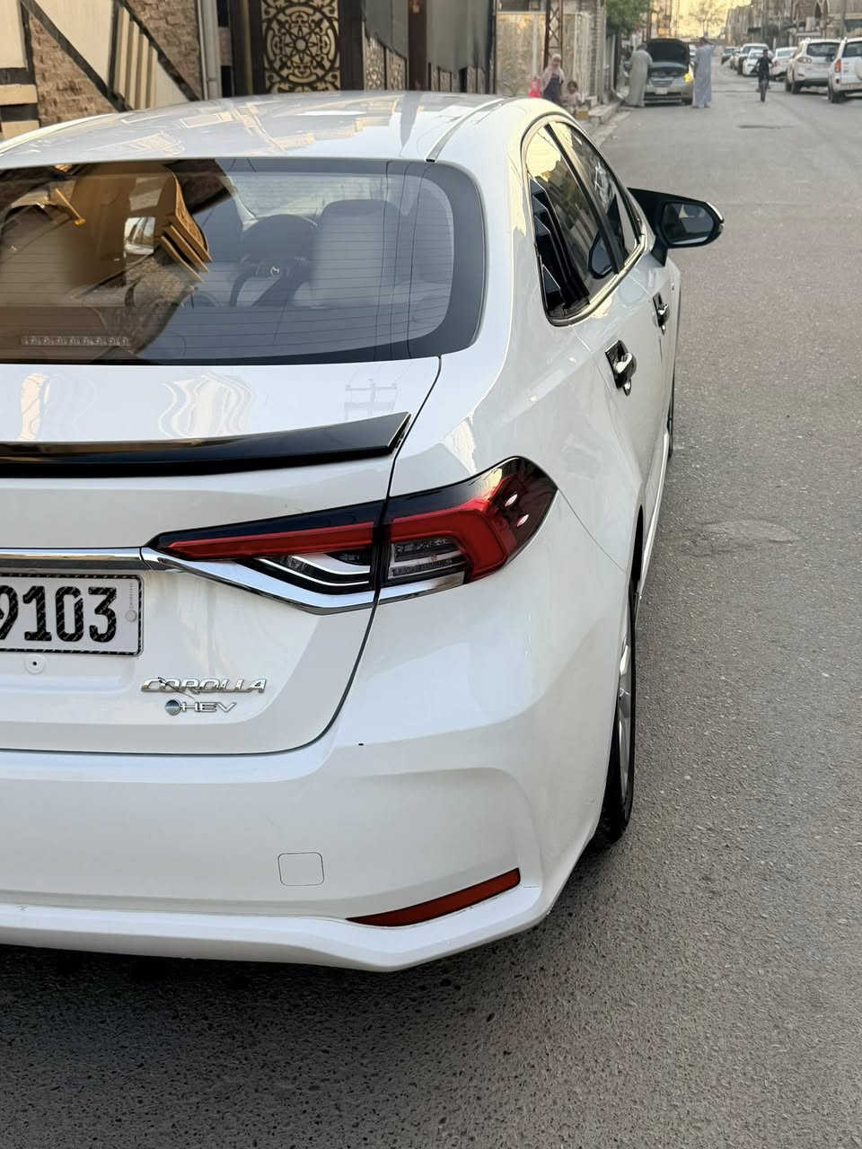 🚘 تويوتا كورولا هايبرد 2024 HEV🔋
⚙️ المحرك:
1.8 لتر بنزين + محرك كهربائي (هايبرد)
قوة إجمالية تقريباً 121 حصان
ناقل حركة أوتوماتيك E-CVT
دفع أمامي

✨ أبرز المواصفات:
✔️ شاشة وسطية كبيرة
✔️ عدادات ديجيتال
✔️ تشغيل بصمة + دخول ذكي
✔️ كاميرا خلفية
✔️ مثبت سرعة
✔️ رادار
✔️ إنارة LED أمامية وخلفية
✔️ ويل كب ألمنيوم رياضي

🛡️ أنظمة أمان:
وسائد هوائية محيطية
ABS + EBD
نظام مانع انزلاق

ماشيه ٢٨ الف وقابل للزيادة

السعر ١٥٥
بيه بالدعاميه الخلفيه شخوط ومصبوغ بكارت 
موجوده الصوره مرفقه
بغداد الزعفرانية
واتساب 
770 947 6608‬
ملاحظة السيارة مصروف عليه هواي 
كاعيات السيارة بلادي بجيس بعدهن
وكله جديد


**إذا كنت صاحب هذا الإعلان وتريد حذفه لأي سبب، رجاءا أرسل رسالة إلى الدعم الفني**