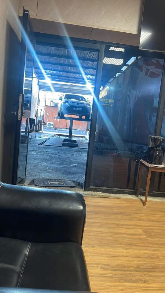 السلام عليكم
محطه للبيع في الاعظمية الكمب قرب راغبه خاتون على الشارع العام نحتوي على مضخات سنكل عدد 2
كمبريسر هواء 550 لتر
جكات عدد 2
ضاغطه زاهي 80 لتر
مكنسه كبيره
تانكي سعه 3000 لتر
غرفه استراحه زبائن مؤثثه وجاهزه
غرفه منام عمال مع الاسره عدد 4
صحيات
مطبخ
سبلت كنتوري 2 طن
شاشه عرض 55
سستم كامرات
مبرده في غرفه منام العمال
يوجد مساحه وقوف السياره على شارع بدون اي مشاكل المحطه شغاله وزبائنها خير من اللّٰه اسباب البيع خاصه بدون احراج
للاستفسار اكثر ***********
PLATINUM
