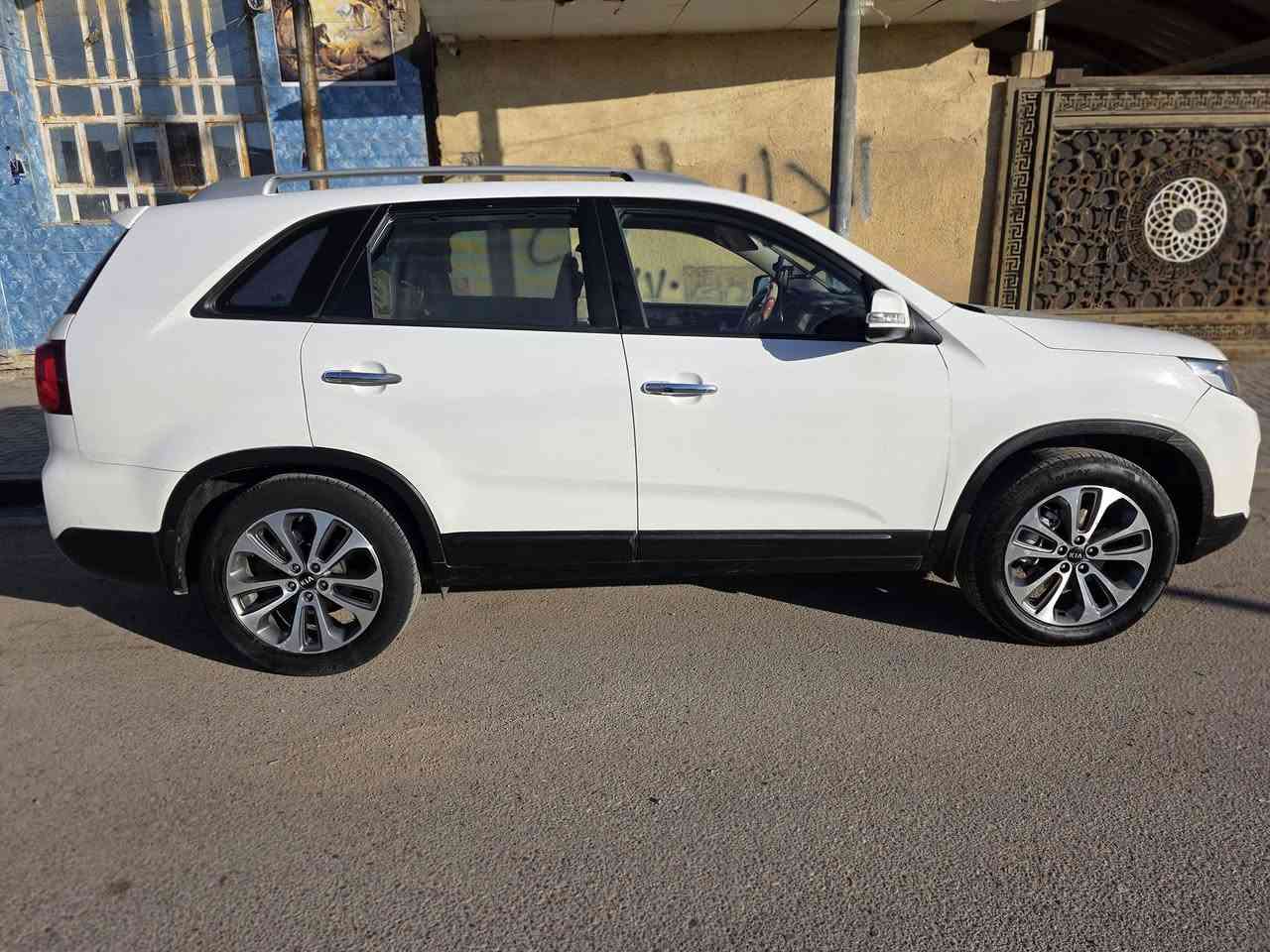 كيه سورنتو وارد خليجي رقم بصره بسمي موديل 2014
كيه سورنتو وارد خليجي رقم بصره بسمي موديل 2014 
كفاله من ضربه وصبغ وتبديل ولبارد 
كير مكينه تبريد جاهزه من كل نواحي تخم تاير كشنات وأرضيه مدوشمه 
محرك 4سلندر 2400 
نص مواصفات 
سعر 160 وقابل للتفاوض 
مكان سياره البصره المعقل 
للتواصل ***********
