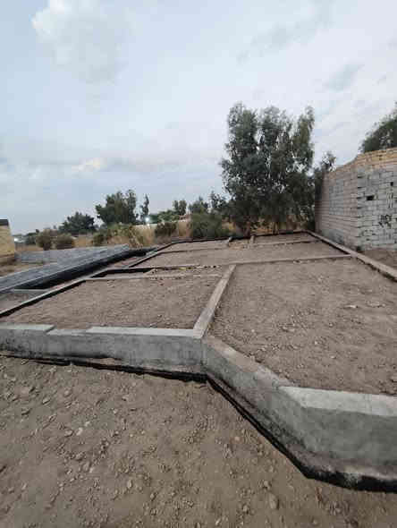 بسم الله رحمن رحيم
بتلو زراعي للبيع سند 25 مكانه حي الفرات طريق سنيه سياحي 
شارع لمقابل مكتب عصام صالحي
يبعد عن شارع لعام 200 متر  
مساحته 260 متر واجه 15 متر ونزال 17 ونص 
خريطة بنائه تحتوي على 2 غرف نوم  صاله ومطبخ وستقبال 
مجاميع صحيه عدد 2 وحديقه 3متر في 8 متر خدمات لمنطقه ماء وكهرباء وتبليط للستفسار  رقم صاحب البتلو  ***********
