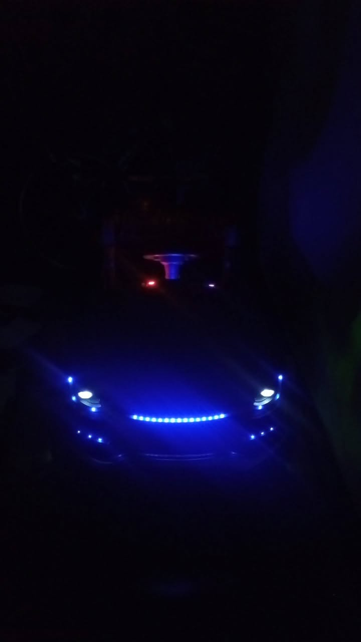 كلشي شغال بيهه سعره 50مكان بغداد المدينة الصدر بل داخل يم سوق الأوله الاوان اغاني الباب ينفتح سرعه25 جديد بس يرادله صبغ نفرين رقمي ***********3
وتحاتي الك
