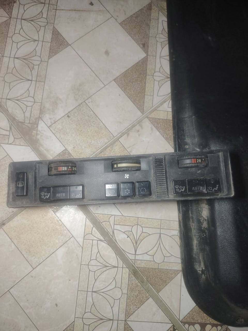 للبيع غراض بي ام ٥٢٥ مال حاويه
لعنوان بابل
قيم بليرضي الله وتعال اخذهن


**إذا كنت صاحب هذا الإعلان وتريد حذفه لأي سبب، رجاءا أرسل رسالة إلى الدعم الفني**