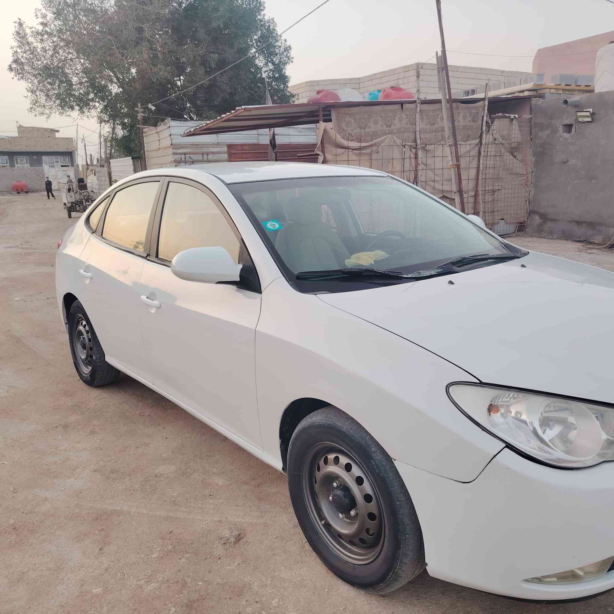 إنترا مقدسة 2010 خليجي مكفولة من تبديل وبيه جاملغ مصبوغ أمامي والدوسه مصبوغة المكينه 1600 
العنوان الناصرية ابيعه بيع صفرا 
 السعر 100 
الرقم ***********
