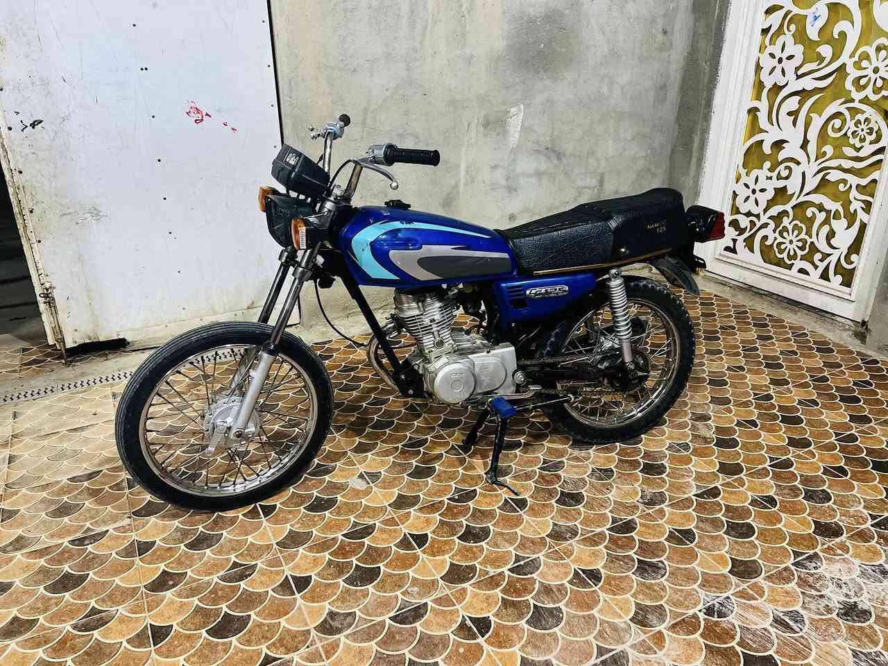 سلام عليكم شباب دراجه بدون مكلف بنشر***********
