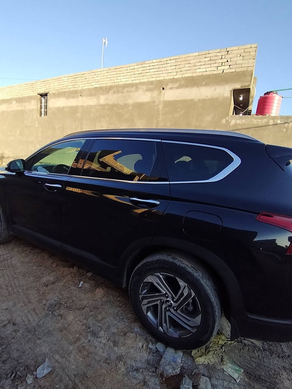 السلام عليكم ورحمة الله
للبيع فقط السعر 225  وبيهه مجال
سنتافي موديل 2023 وارد امريكي لون اسود محرك 4 سلندر GDI  فول مواصفات عدا التنته  (مواصفات كثيره)
السيارة جديده، حادثهه بسيط (بالويل و4 أصابع أسفل باب السايق) صلحتهم ع البارد بدون معجون
ماشيه 14 ألف تخم تاير جديد، السياره بإسمي رقم انگليزي بصره.. مكان السيارة البصرة /قضاء المدينة
للإستفسار ***********
