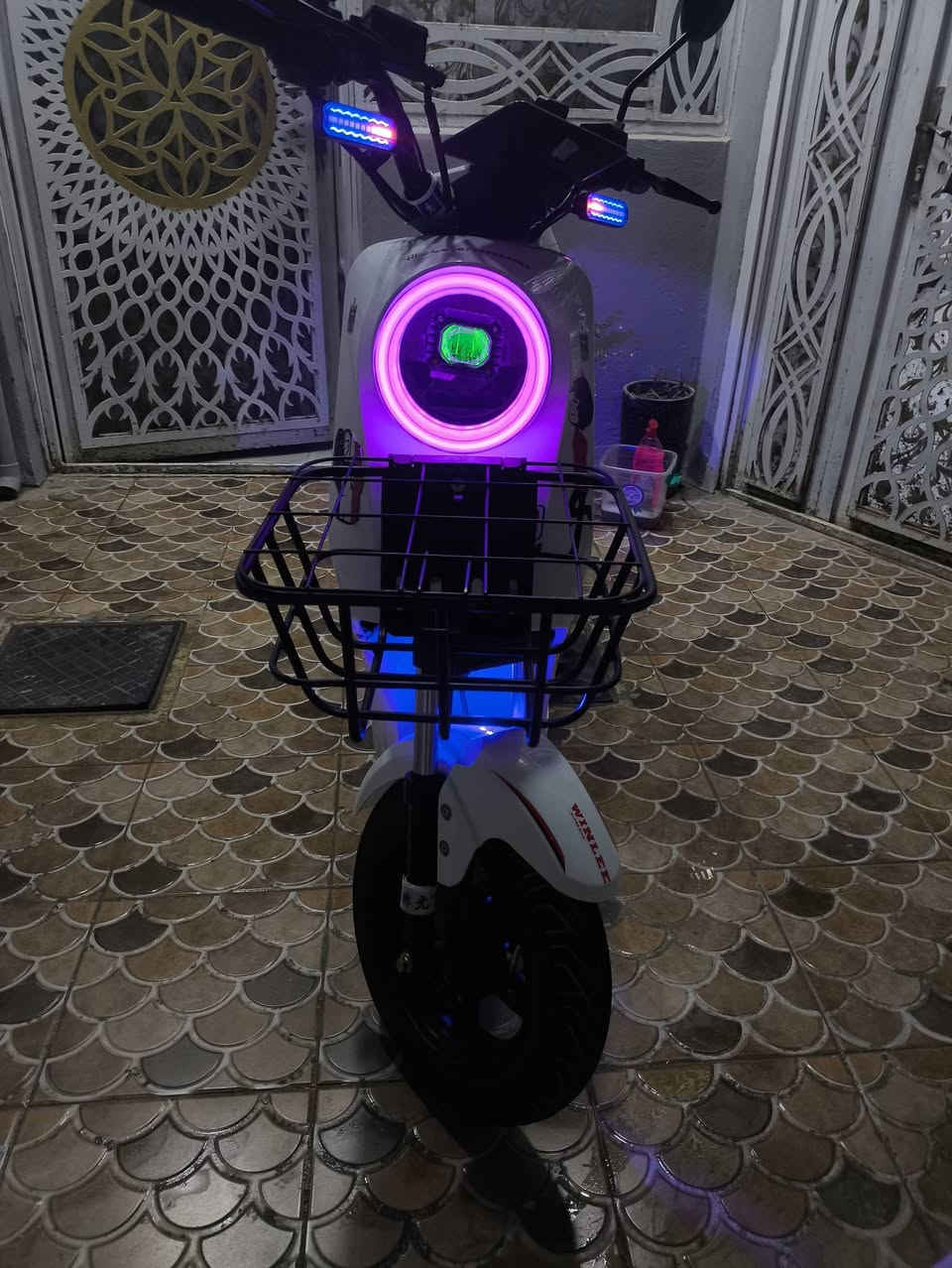 سلام عليكم دراجه شحنR9من شركه ونلي 
فول مواصفات كفرات بلادي 
5بطاريات بلادي 
لايت زنون  ثلجي رماش 
اشاير كلة شغال 
مديل 2025
سعر 500وبيهة مجال حك جية


**إذا كنت صاحب هذا الإعلان وتريد حذفه لأي سبب، رجاءا أرسل رسالة إلى الدعم الفني**