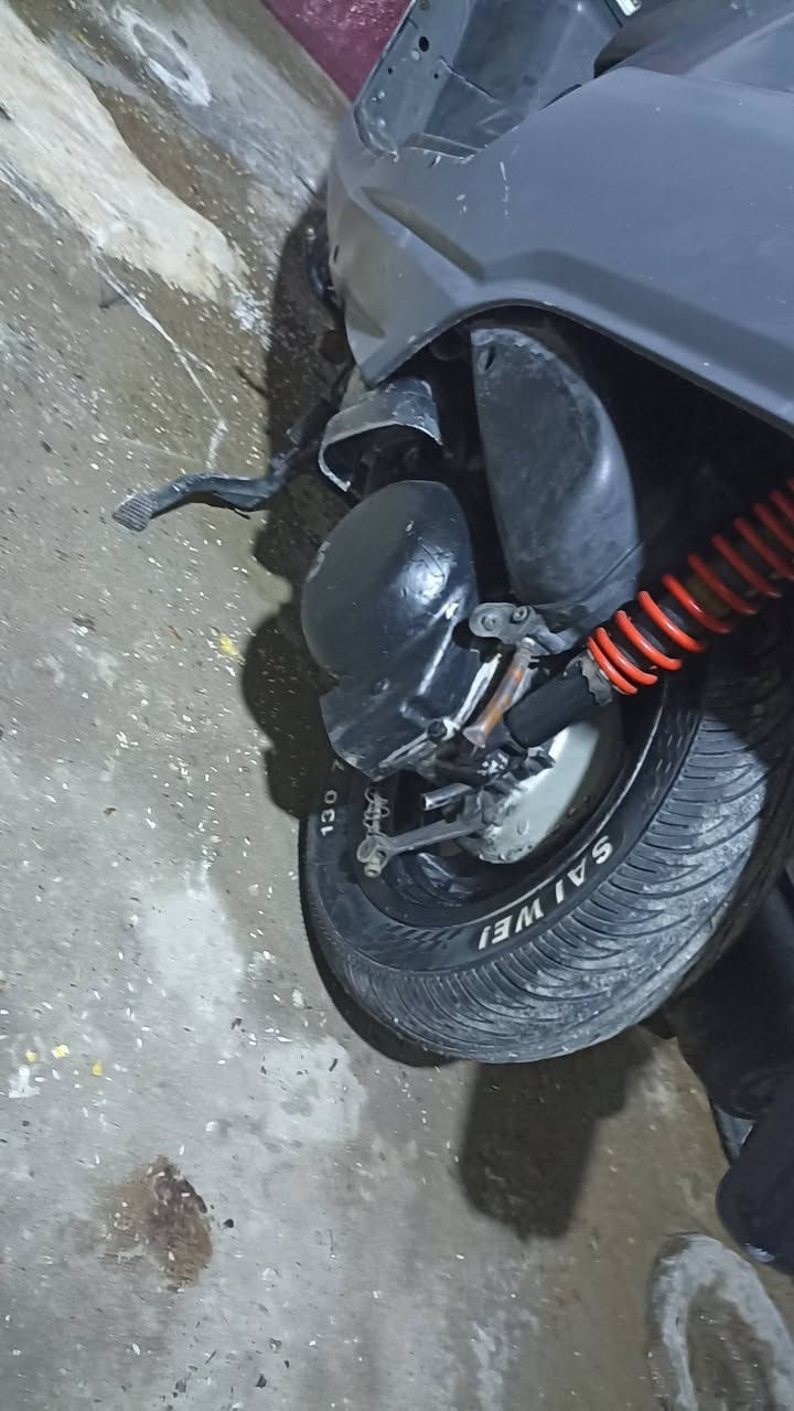 دراجه للبيع نظيفه عنوان بغداد مدينه الصدر دراجه نقصها الباطنه مالها خبط هي تشتغل السعر 500 وبيها مجال واذا اكو مراوس بدراجه دز صوره بالتعليقات لو تراسلنا على الواتساب هذا رقمي 👉🏻👈🏻0771506024👉🏻


**إذا كنت صاحب هذا الإعلان وتريد حذفه لأي سبب، رجاءا أرسل رسالة إلى الدعم الفني**