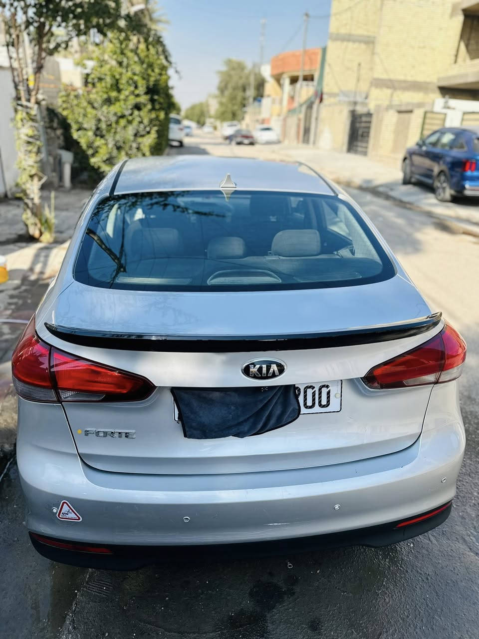 السلام عليكم
للبيع
كيا فورتي LX موديل 2017
ماشيه 71 ألف فقط
السيارة باسمي وما بيها شي نقص
فول مواصفات 
3 انظمه قياده / تحكم جهتين / زراكات 
شاشه / كامره / المحرك دوش 2000 
كير المرغوب مالتهه 
ماعدى بصمة وفتحة
نظيفة جداً وجاهزة ومال بيت 
للتواصل واتساب ***********
