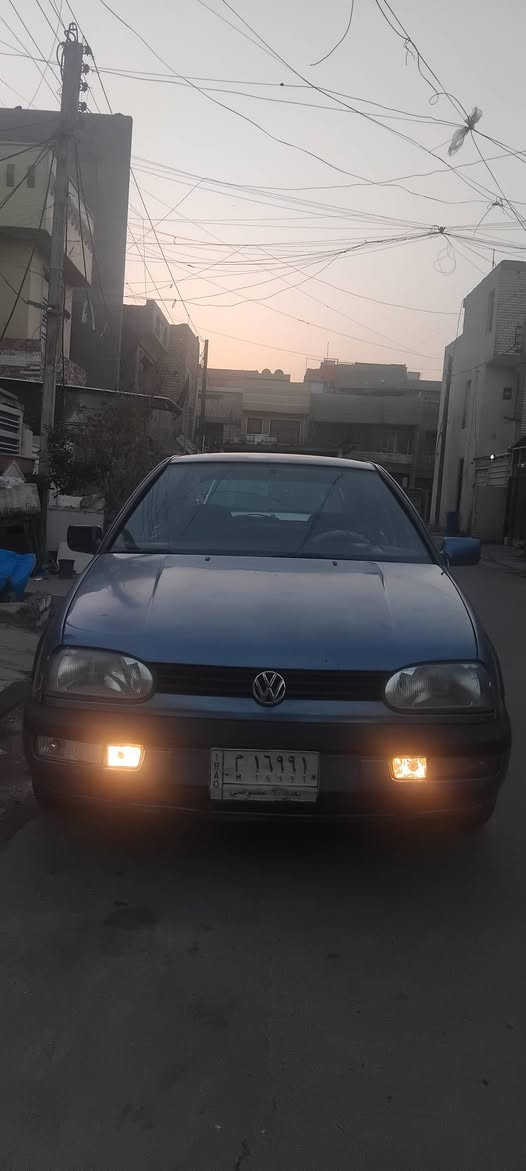 للبيع نقد فقط
فولكس واكن كولف 
موديل 92
مكينة 2000
كير أوتو 
تبريد ثلج 
السيارة بلاد بدون ضربة بدون صبغ 
ماشية 200الف 
مكينة جديدة 
كير صارت بي خربطه بلنمر شغال وينمر طبيعي  غسلت المحرك وصارت 
تخم تاير جديد 
باتري جديد 
بلكات نوزلات جدد+فيت بم 
كهربائيات كلة شغال وبلاد 
الصدر 75%
السيارة راعيهه متوفي أكو وكيل عنه الي هية زوجته تتحول السيارة بشهر بلشرط 
السعر 40 ورقة قفل 
العنوان بغداد حي العامل ***********متوفر وتساب
