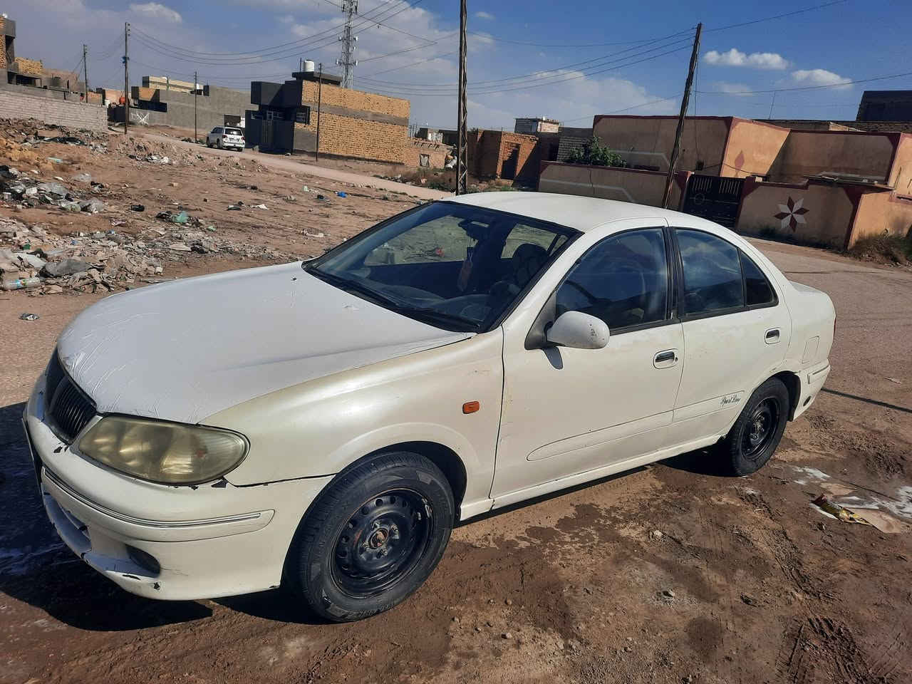 السلام عليكم سياره نيسان صني ياباني مديل 2000 اوتامتيك محرك جديد 1800 حداديه زينه مجموعه بانزين جديده تخم تاير سنويه 2027 السعر 58 وبيه مجال المكان بابل موبايل ***********
