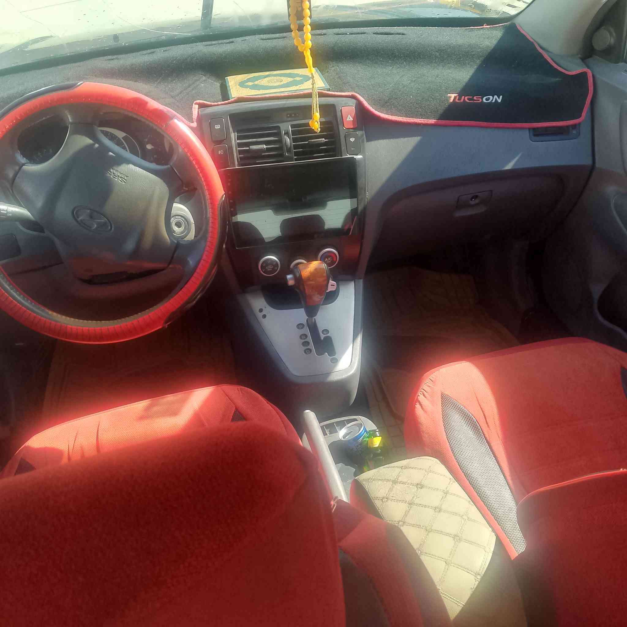 توسان خليجي 2007تدفهه وتبريد مكينه 2000خير من الله فور ويل السياره لونه جارد بدون صبغ بدون ضربه  مكاني بغداد الغزاليه***********
