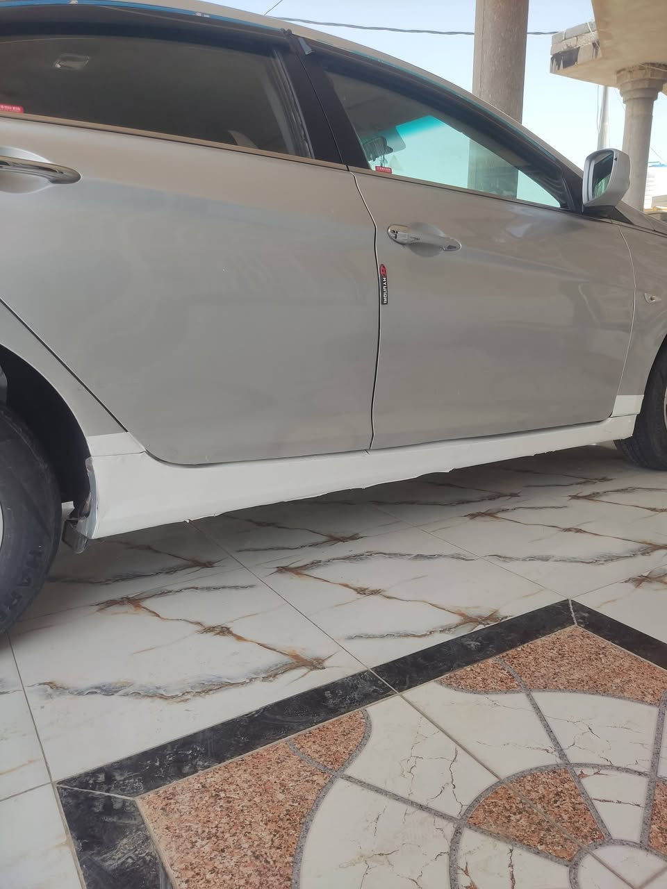 سلام عليكم سوناتا للبيع وراد كوري موديل 12 بيه 4قطع صبغ رقم ميسان بسمنه مكينه كير مكفوله تبريد شغال حداده 80بالميه
بيه طخات بسيطه موضحه بالصوره مكان سياره البصره بالهوير
رقم ***********
سعر 90
سياره بيه شويه جراد بالقماره
وصندوك
