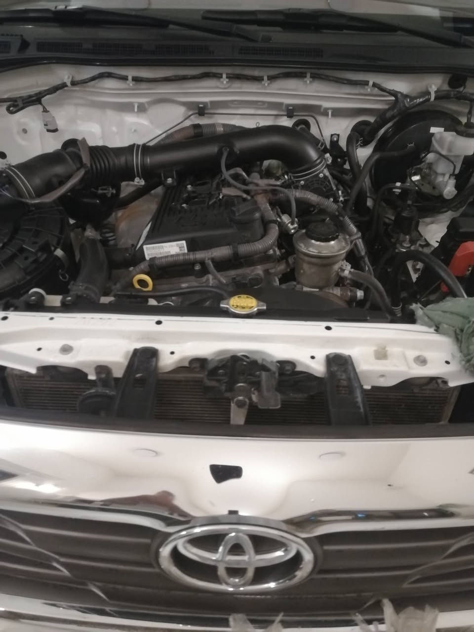 هايلوكس 14فور ويل مكفوله من صبخ بيها حك شبرين بارد محرك مامفتوح ماشيه 190 عنوان كركوك سعرها 220 وبيها مجال بسيط ***********
