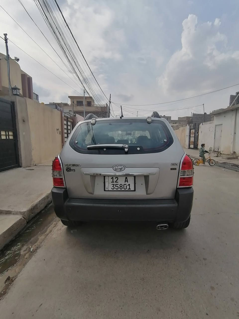 للبيع توكسن ٢٠١٠ فول السياره  جديده  رقم انكليزي سنويه بسمنا كابون ماستر بدون صبغ فقط قطعه تبديل بدون ضرر؛؛ السعر؛؛ ١٣٠؛؛ للستفسار؛ ***********؛؛؛ ***********
