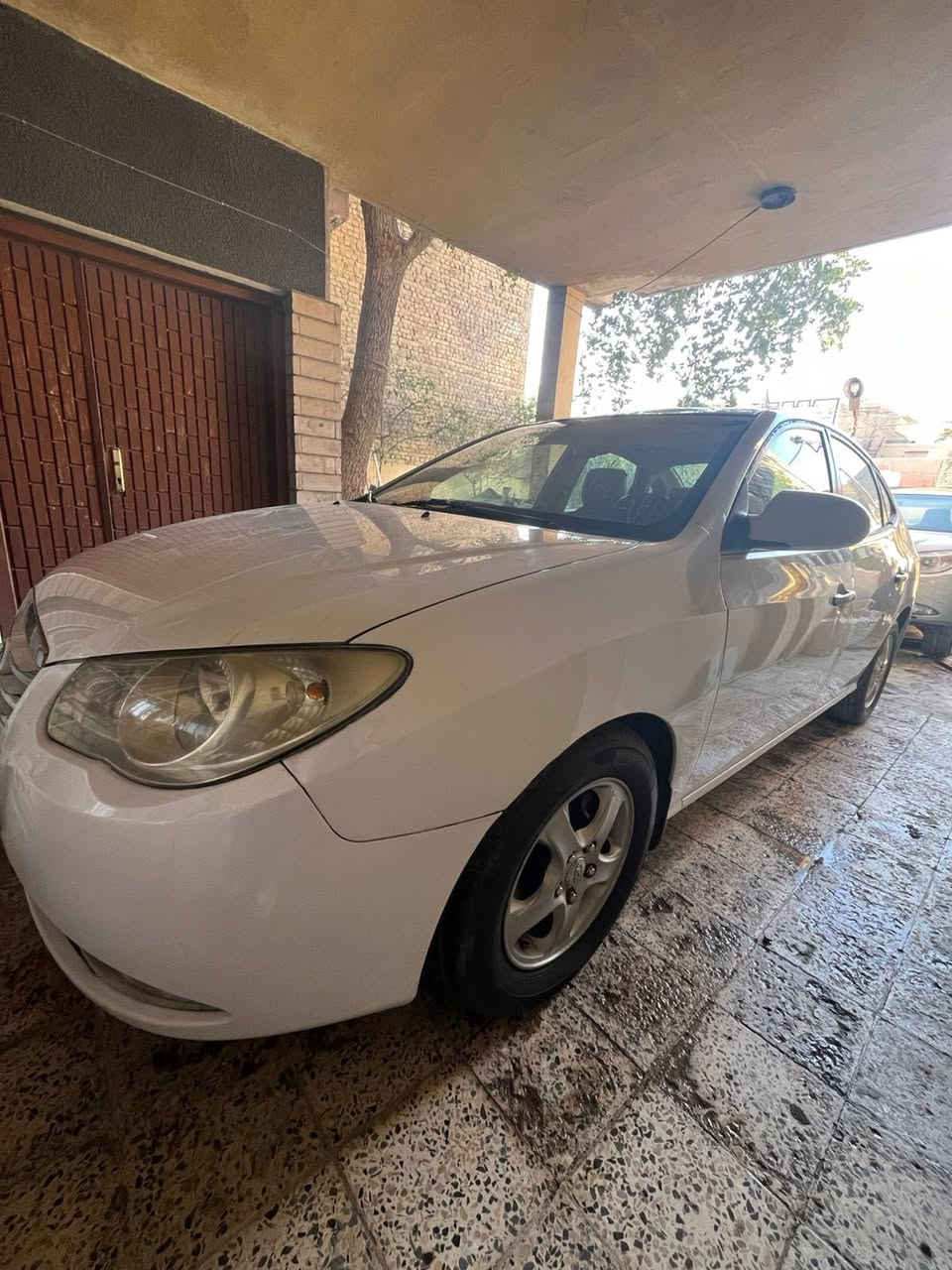 السلام عليكم النترا ٢٠١٠ وارد امريكي رقم نكليزي بغداد بسمي مصبوغه حزام المكان بغداد المشتل الاتصال ***********
