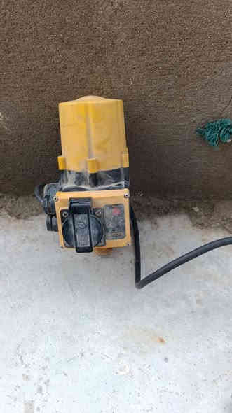 ئەم دووحەرەسە بۆفرۆشتن زۆربێعەیبن ژمارە *********** السليمانية
