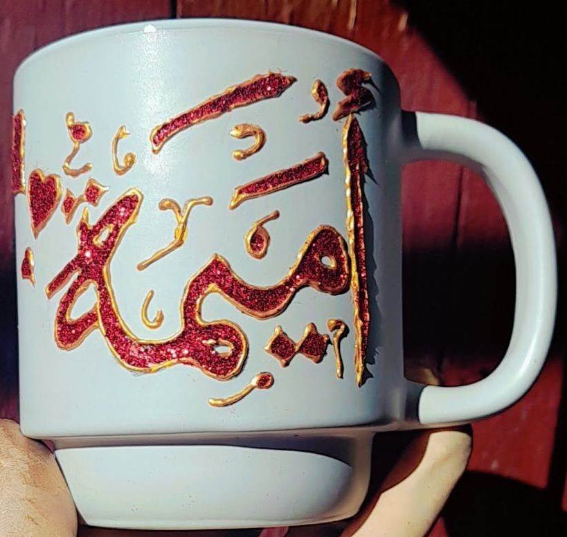 أميمة تعني: الأم الصغيرة أو الأم الحنون.
يدلّ على الحنان، العطف، والرعاية.
هو اسم عربي قديم وجميل وله طابع رقيق.
✨ من الشخصيات المشهورة:
أميمة بنت عبد المطلب: عمة النبي محمد ﷺ.
اسم أميمة يحمل معنى لطيف وأنثوي جدًا ❤🥰
Commande terminée ✔️ 
بول رسم والكتابة وتلوين حسب طلب ضد الماء والحرارة


**إذا كنت صاحب هذا الإعلان وتريد حذفه لأي سبب، رجاءا أرسل رسالة إلى الدعم الفني**