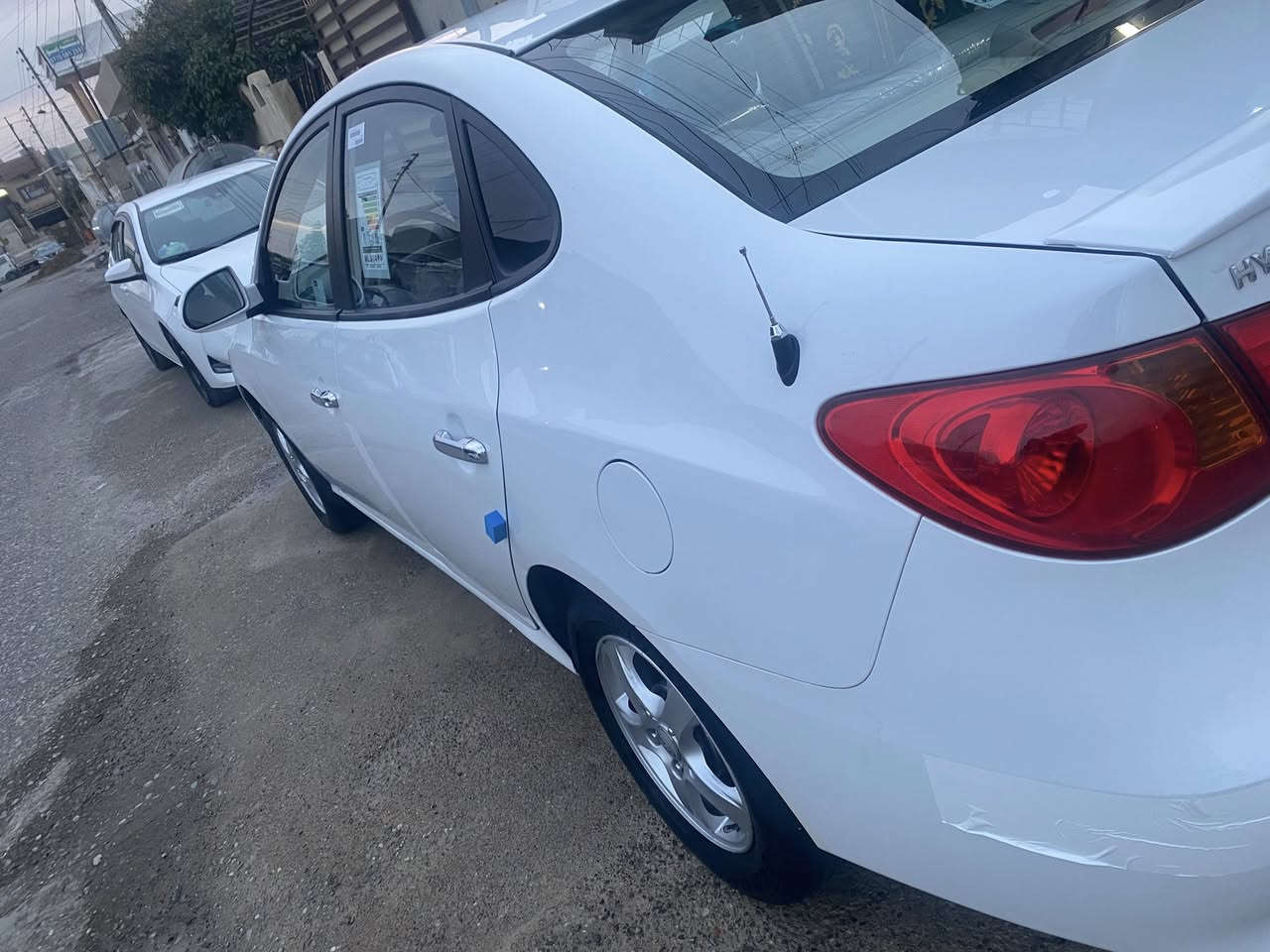 للبيع النترا موديل 2010 موصفاتها كوشن جك إلير لايت كهربائي اربع ويل دسك دكشن عالي موصفاتها معروفه سنويه وهزه وبراد كلها جديد وبسمي ماشي حقيقي 144 الف  صدر كلها شركه بل نسبه صبغ بابين صبغ خلف وبجم كبس كير محرك مكفوله  برغي مابي نقص سياره احلى من صوره وسياره مال بيت من شركه إيد وحده /// محرك 1،6 // السعر 114 وبي مجال للطيبين تحياتي لكم والف عافيه الي ياخذها يارب // عنوان كركوك //*********** /***********
