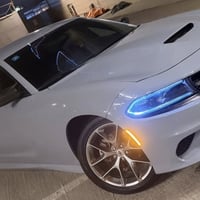 تشارجر SXT • ٢٠٢١ • حادث امامي