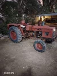 مكينه محرك بي تنقيص شي قليل تايرات نص عمر لشه نضيفه للتصال على صاحبها ...