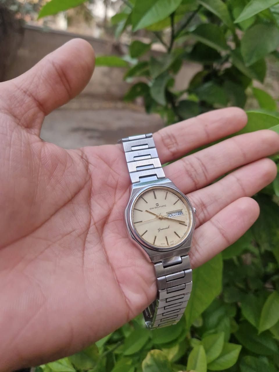 سلام عليكم اخوان ساعة سويسري جنسبو ماتك   اوتماتك مكينة قوية لاتنقص بالوقت سعر ٩٠ الف ساعة اوماتك سويسري


**إذا كنت صاحب هذا الإعلان وتريد حذفه لأي سبب، رجاءا أرسل رسالة إلى الدعم الفني**