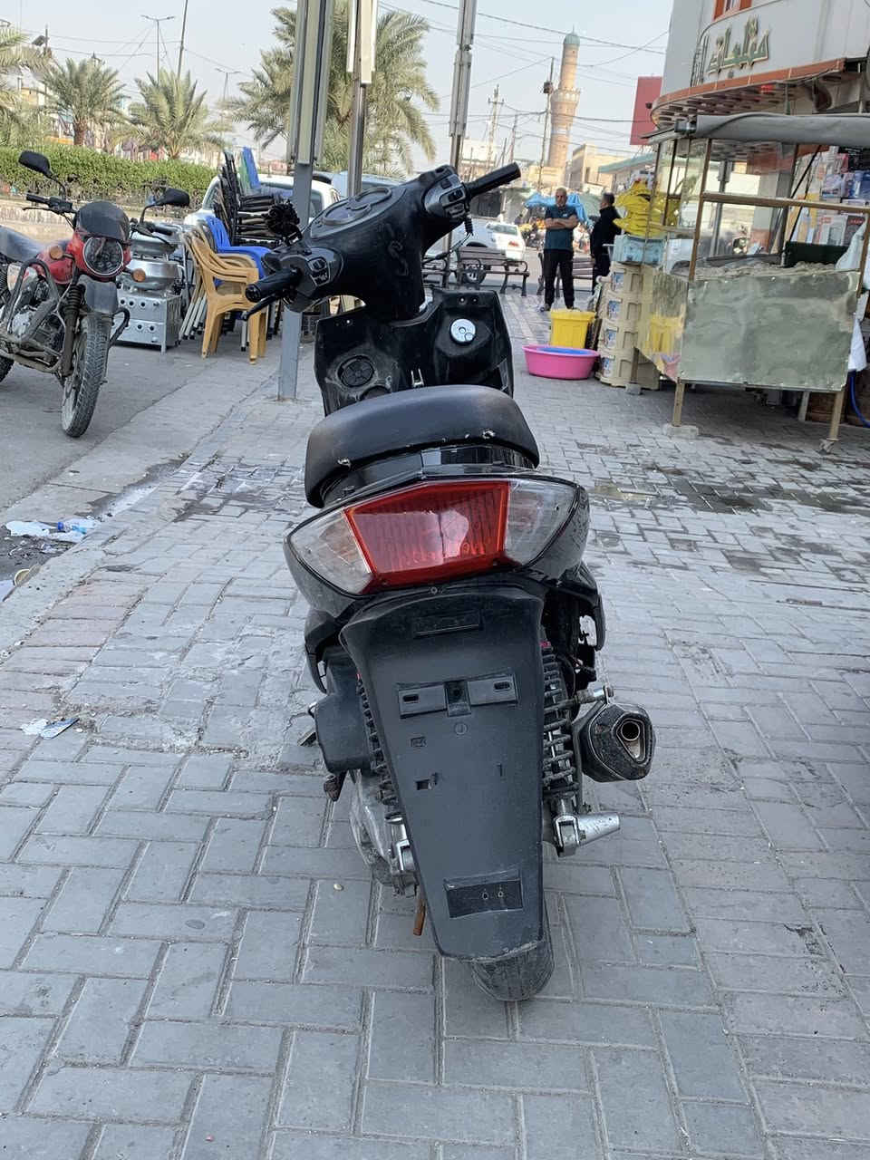 سكنس فحل كابريتر كوم حديد ب ٣٠٠ و بيها مجال بسيط ابو ال ٢٠٠ ليدخلي مكاني الشعب حي التجار موجود بس على الرقم ***********
