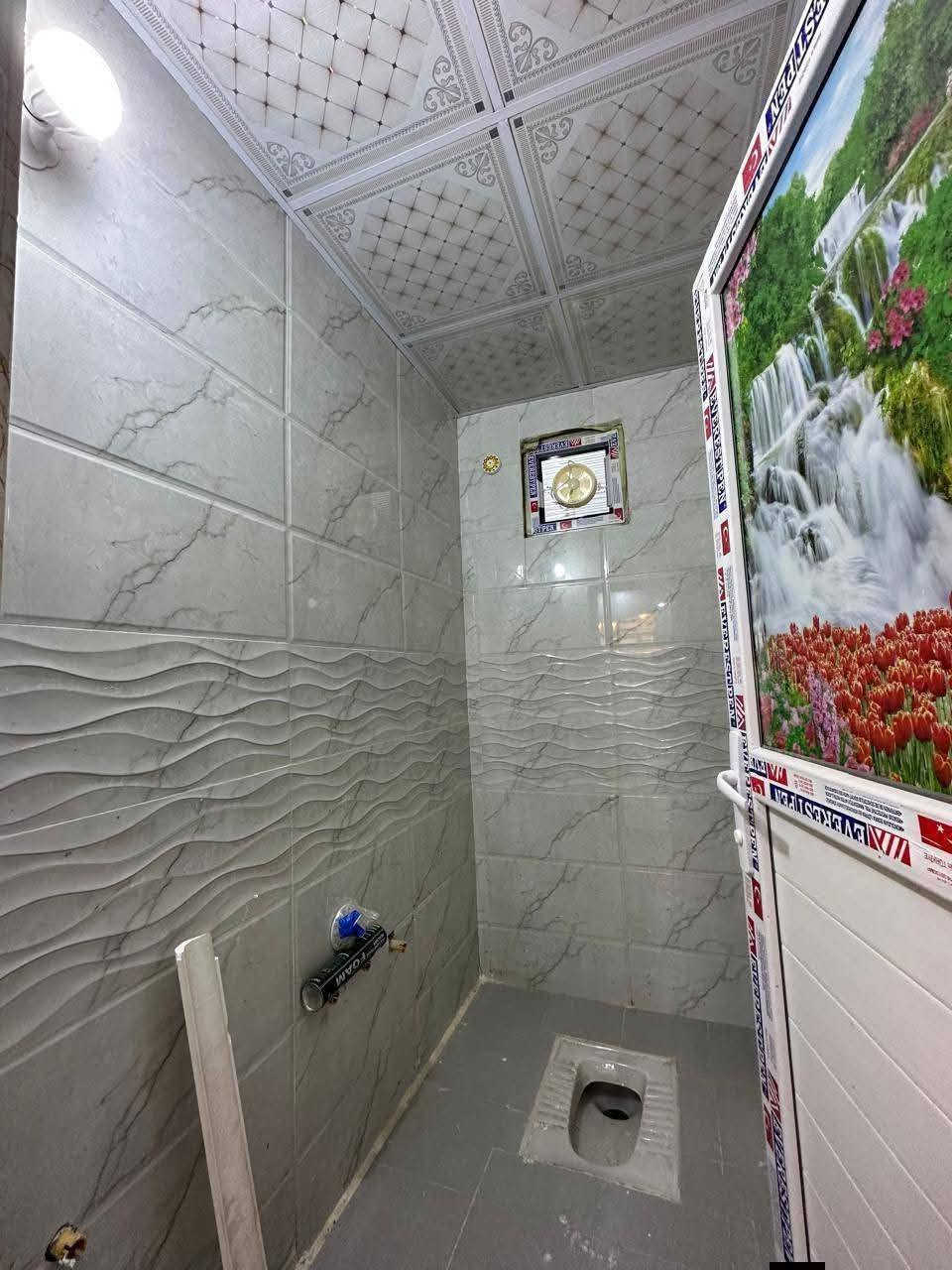 مساحه 130 بلاش بلاش بسعر 47 وبي مجال
***********
✅ مشمول بقرار التطويب بيت بناه طابوك صب كونريت بناه جناي 

موقع /نجف 🏡
مقابيل قريت الغدير 

البناء 🏡 
غرفه 2 /صاله/مطبخ /  صحيات/داخل وخارج /وستقبال 
بناء مرتب/ اساس + سقف كونكريت + طابوك

*********** واتساب وتصال 

ألخدمات 🏡 
ماء/كهرباء/مدارس/سوق/تبليط/لحد الباب
