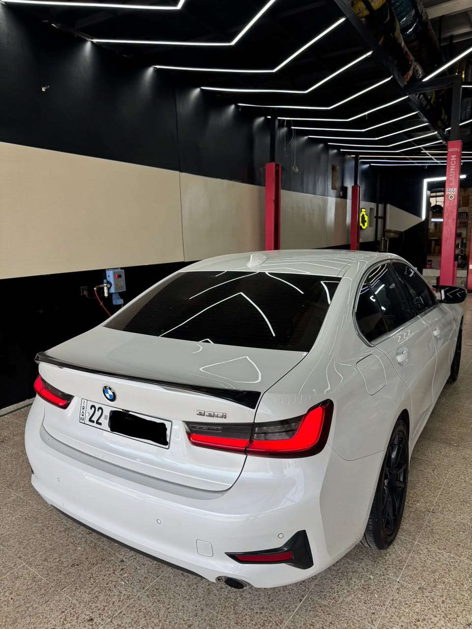 BMW 330i 2021
۸۲ الف مایل ماشي 
 بیە ظرر واحد جاملغ  و قطحە واحد کلیر
بدون دواخل 
رقم اربیل
***********
سعر ۲۲٥ و مجال
مکان : اربیل
