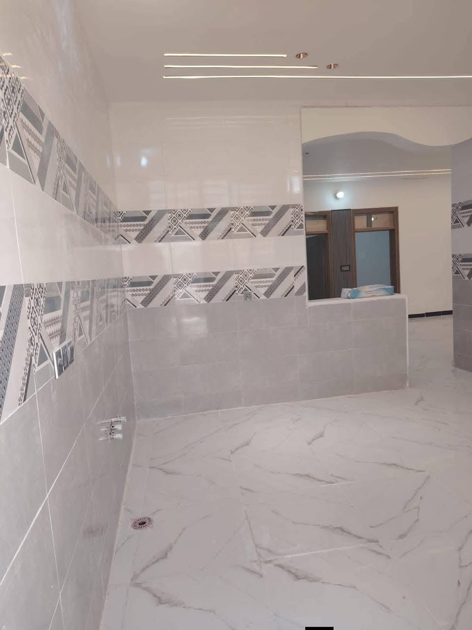 دار للبيع المساحة 150متر كلش مناسب بالخط الاول يبعد عن طريق المطار 100متر

طابو زراعي سند 25اقرار محكمه تنازل بسم المشتري مع كافه الخدمات تبليط ماء كهرباء بناء جديد ما مسكون طابوك جمهوري صب كونكريت اساس وسقف مقابل ملحق قريه الغدير عله شارع المطار سعر, 63مع المجال
***********
