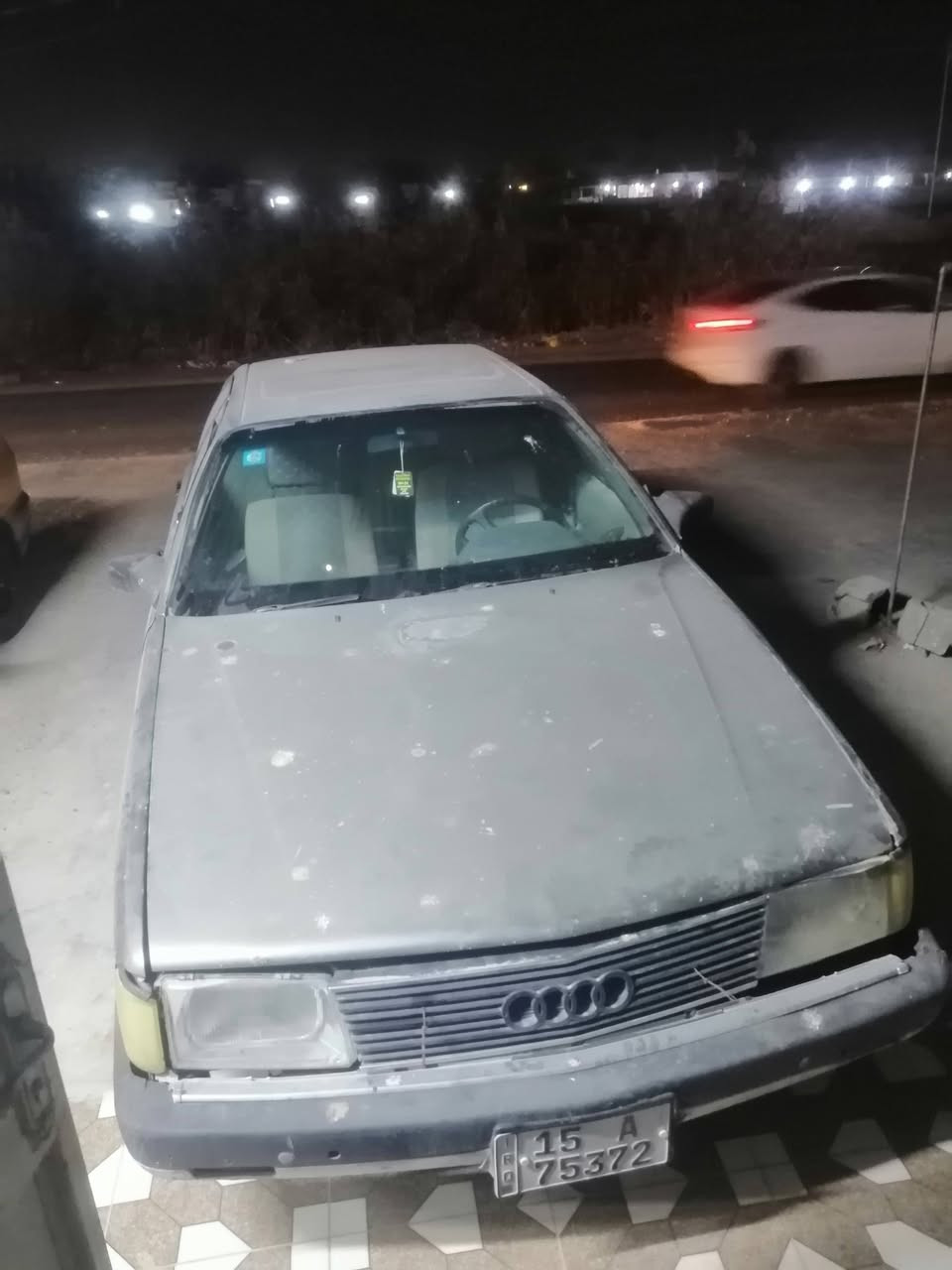 السلام  عليكم اوديموديل ١٩٨٦ رقم انبار دولي كير اوتو سياره شغاله .تمشي مكينه بيه بخار مكانه بغداد ابي غريب الحمدانيه 
السعر ١٣
***********
***********
