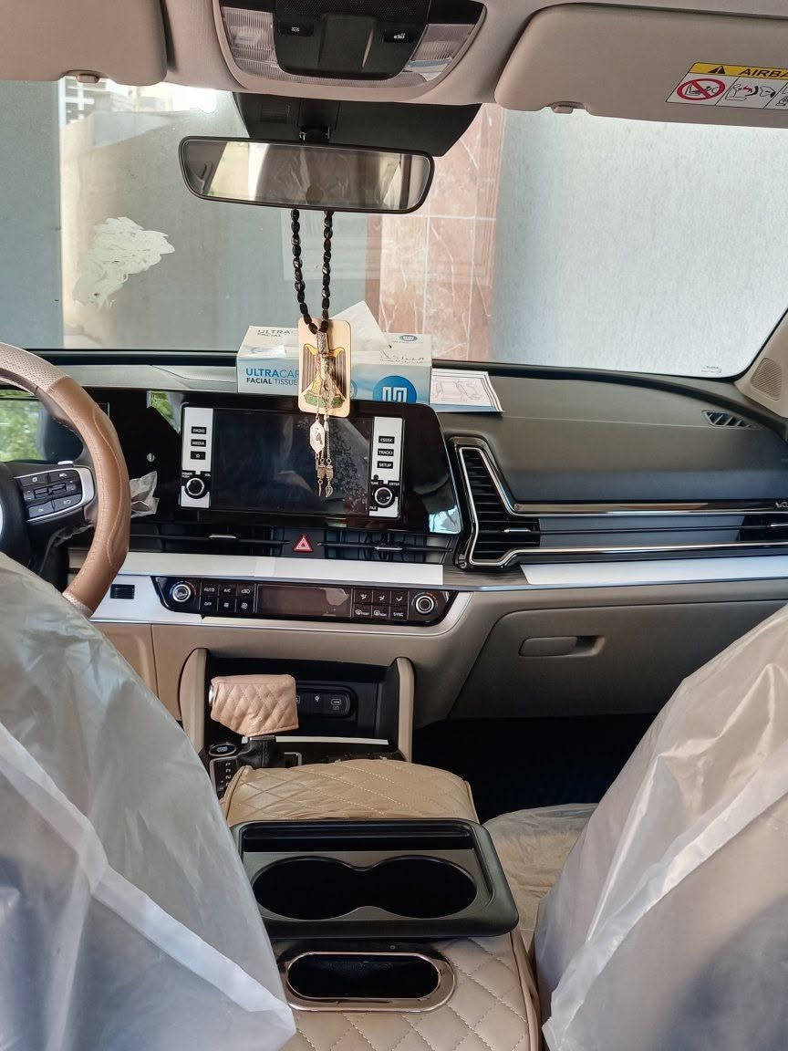 سلام عليكم 
اسبورتج خليجي 24 زيرو ماشيه 9الاف سيارة على وضع الشركة فول عده الفتحه السقف سيارة بصمه تشغيل +ابواب+عن بعد 
هيتر كشن السايق وصدر والستيرن موصفات اهوايه غني عن تعريف... المكان ديالى السعر231 بيه مجال وتدلل مشروع وطني ***********

