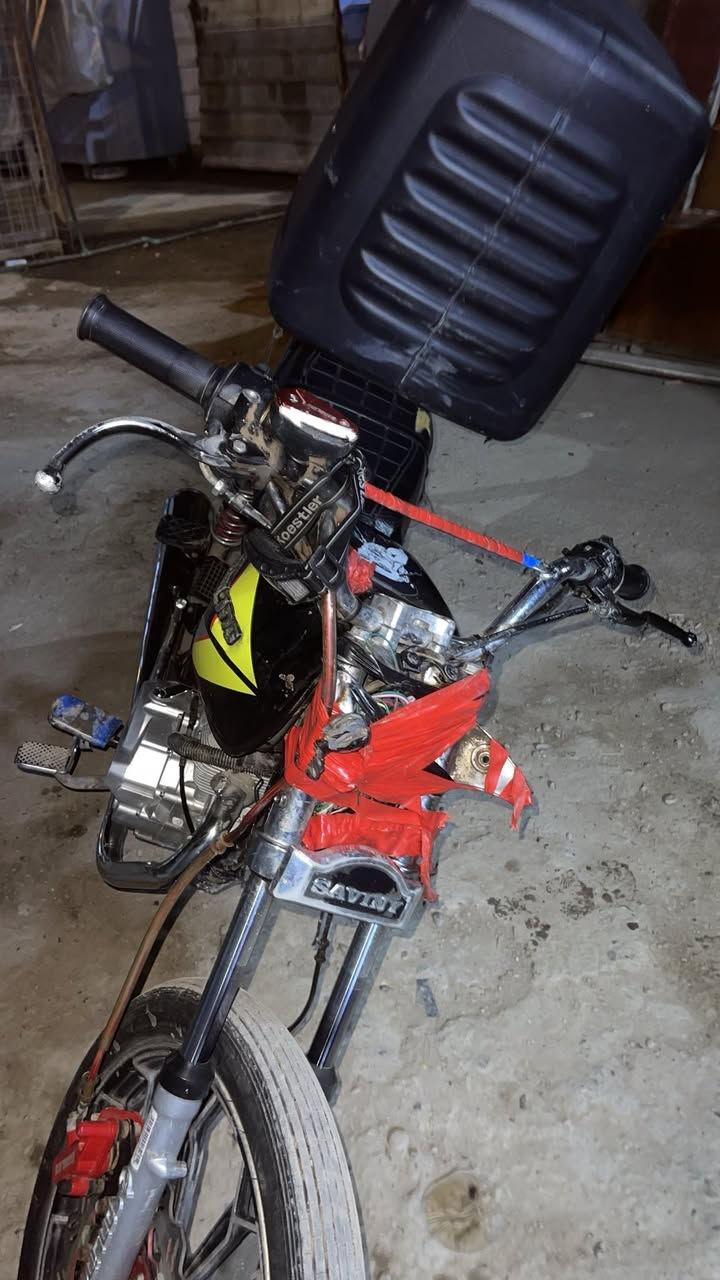 السلام عليكم دراجه سيڤان سونك محرك 200للبيع دراجه مكفوله محرك مامفتوح برغي موديل 24السعر 600وبيه مجال التواصل علا الرقم***********
