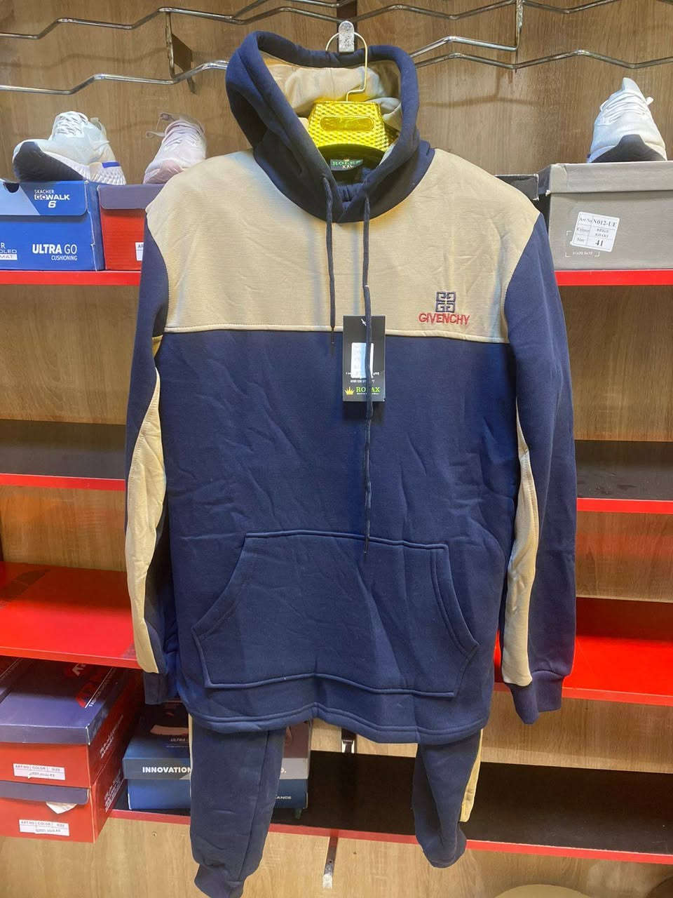 سلام عليكم
متوفر اتراكات شبابيه تركي درجه اولى  قياسات  ( M L Xl  XXl ) ابيع درازن او  شلعه وحده كميه خير من الله السعر قيم باليرضي الله واخذ 
للستفسار ***********
