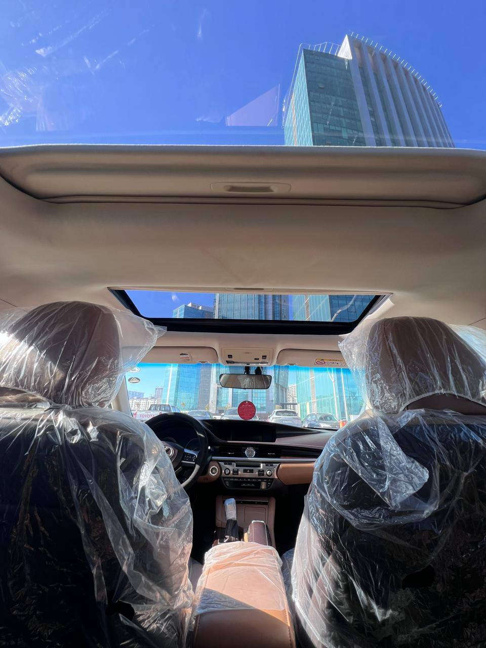 ليكزز موديل 16 مواصفات خليجي فول فول مكفوله من صبغ  و البارد سيارة لوك للااستفسار *********** مكان اربيل 
6سلندر
بانوراما
داخل قرميدي
كشنات خزن تبريد ميموري
5 برداد
شاشه كبير
داخل ساج
حساسات
تبريد مركزي أربيل, العراق
