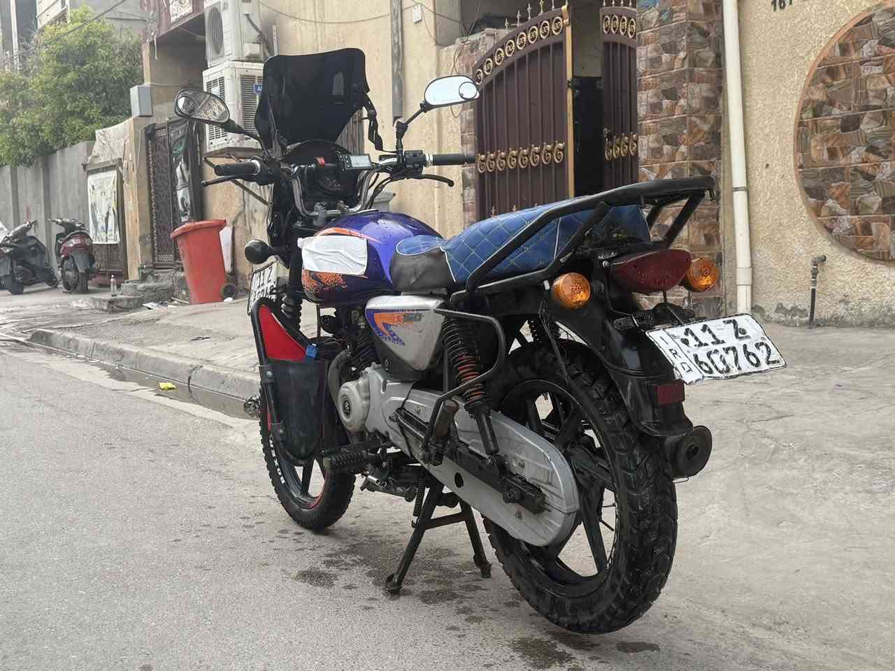 السلام عليكم بوكسر موديل 23 نازله 24 شهر ل٦ مرقمه لوحات وسنويه إنكليزي باسمي تحويل ثاني يوم ماشيه 18 الف مكاني الحريه أو الكاضميه
***********
