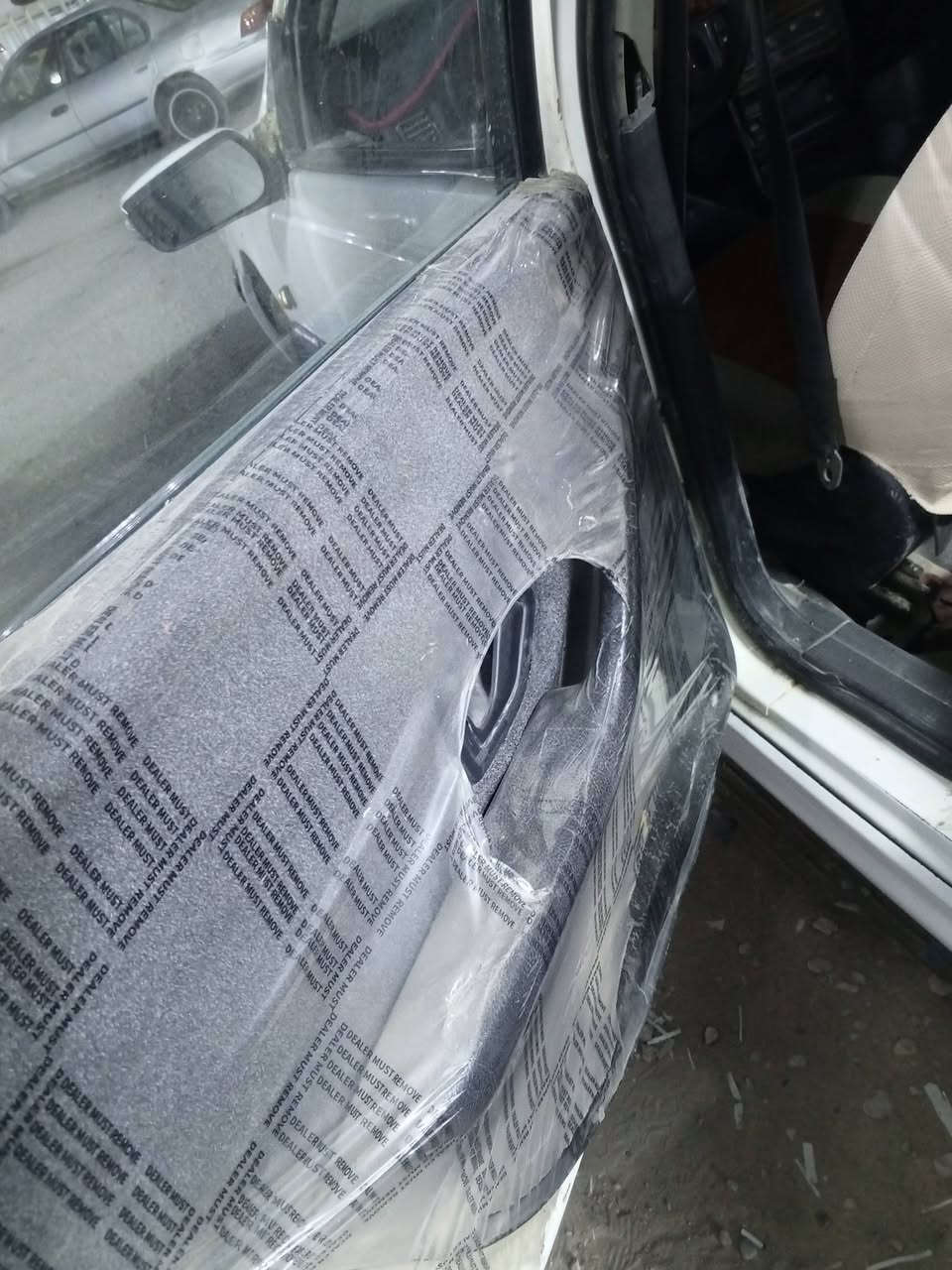 بارص للبيع موديل 13 رقم نجف انكليزي متواجدة بالنجف وراعيها هم نجف السعر 30 وبيها مجال مكلف بالنشر اتصل ع الرقم ‏‪***********‬‏
