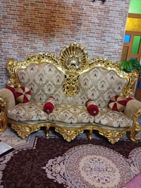 تخم زان مصري عشر مقاعد مع ميز وسط وطبلات اثنين الاتصال٠٧٧١٤١٩٥١٢٠