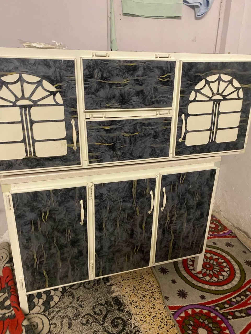 السلام عليكم كاونتر جديد مابي لا كسر ولا شي نضيف للبيع مكان بغداد اتصال ع رقم *********** سعر 125 وبي مجال
