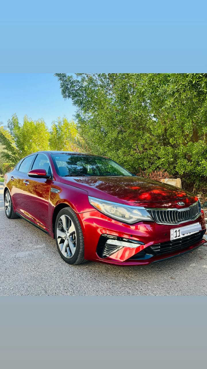 السلام عليكم  كيا اوبتما 2019 فئة S
 رقم بغداد دولي جديد هزه جديدة
حادثها من الامام بيها صبغ بنيد وجاملغات مخاويه لون وبيها مكان بسيط بارد
سيارة كلش حلوة وناعمه واقتصادية جدا وعليها ادامه كامله من كلشي 
المواصفات 
محرك ٢٤٠٠GDI 
ماشيه 51 ميل 
بصمه تشغيل +ابواب +صندو
كشن سايق جلد كهربائي
تحكم ستيرن اربع جهات 
شاشه جبيره + كامره 
قيادة ذاتيه 
رادار امامي
سستم صوت انفنتي
مانع انزلاق
نقطعه عمياء
اشاير بل مري
دشبول كدنزا 
نضام ترحيب 
3 نضام قياده + مانع تزحلق 
لد امامي وخلفي
لايت عدسه لايت نهاري
ويل كب 18 
السعر 122$ وبيها مجال 
مكان سيارة بغدا الكرخ 
رقم الهاتف ***********
