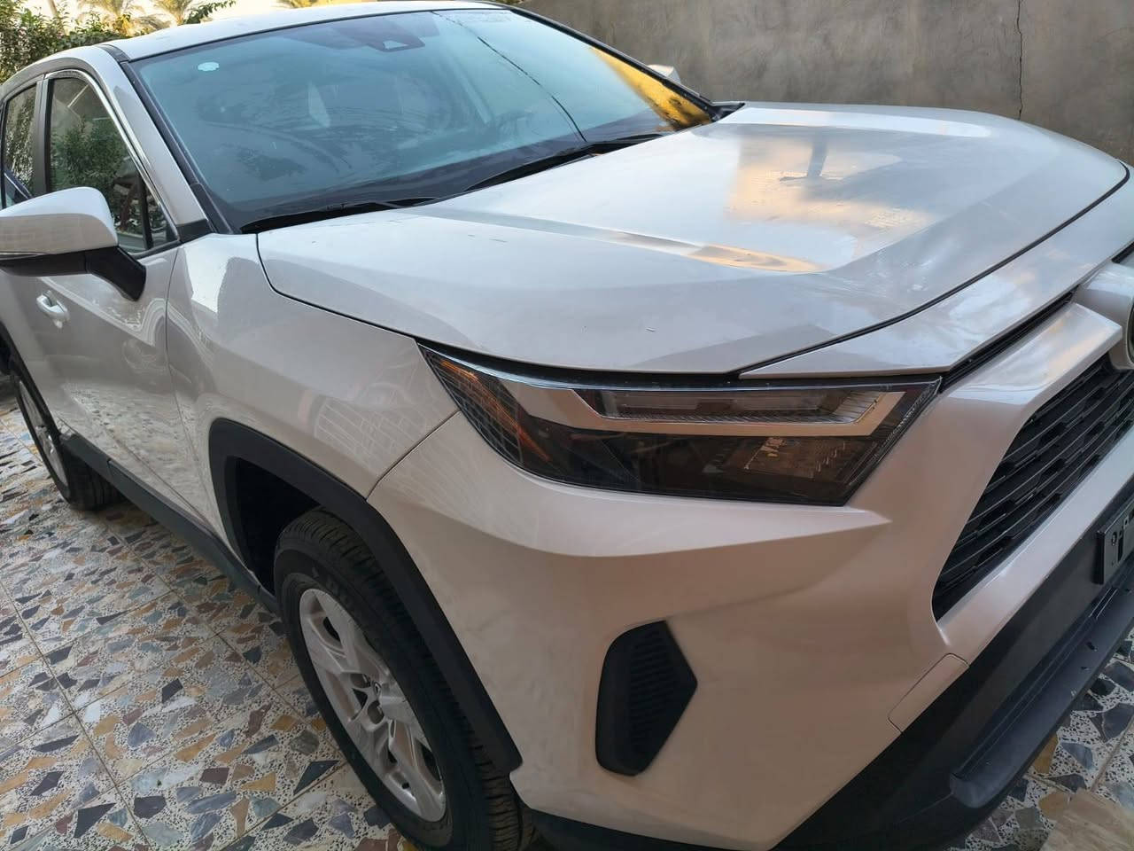 2024 Toyota RAV4 LE 4WD 
للبيع تيوتا راف فور 2024
وارد امريكي
ماشيه 4 آلاف مايل يعني تقريبا زيرو
الضرر الضربه بالويل ومبدل فيها جاملغ ودعاميه وشويه تصليح شطحات بالجوانب
الموصفات 
محرك بانزين 2500
تحكملت القيادة ECO, NORMAL, SPORT SNOW, MUD & SAND, ROCK & DIRT
مساعد قيادة
كامرة خلفية 
زاوية عمياء
مثبت سرعة
رادار امامي
Car play & Android auto 
السعر 250 وبيها شوي مجال
رقم الهاتف ***********
