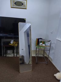 مكلف النشر المواد المعروضة للبيع باسعار مناسبه    والاتصال على الأرقام...