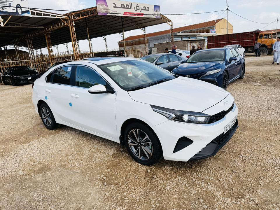 #يالله كيا سيراتو موديل 2024 خليجي
مكفوله كفاله عامه سونار موجود بل سياره 

مكينه 2000دوش فول موصفات فتحه

مرقم بغداد بسمي تحويل مباشر 

السعر 190$ (بيع نقدا فقط) تفاصيل 

واتساب ***********

العنوان الرميثه(معرض الخليج العربي)
